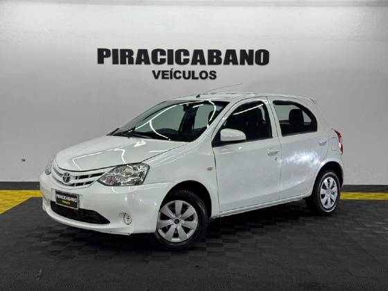 TOYOTA ETIOS 1.3 X 16V FLEX 4P MANUAL TOYOTA ETIOS 1.3 X 16V FLEX 4P MANUAL